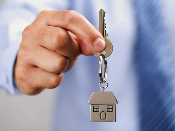 Joymon Thomas – Your Trusted Mortgage Advisor in New Zealand, Pampa to Trivandrum Taxi Services